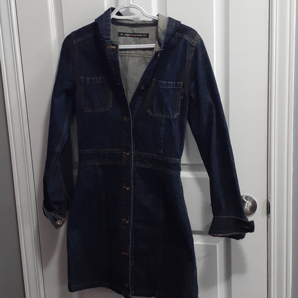Coat - Picture 3 of 3